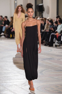 Jacquemus Fall 2018 Ready-to-Wear , Jacquemus осень зима 2018 , Fashion show , неделя моды в Париже , PFW , Mainstyles